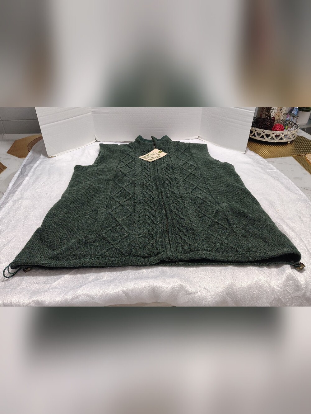 Aran Woollen Mills Zip Vest, Men - 2XL Classic Diamond Knit Pattern